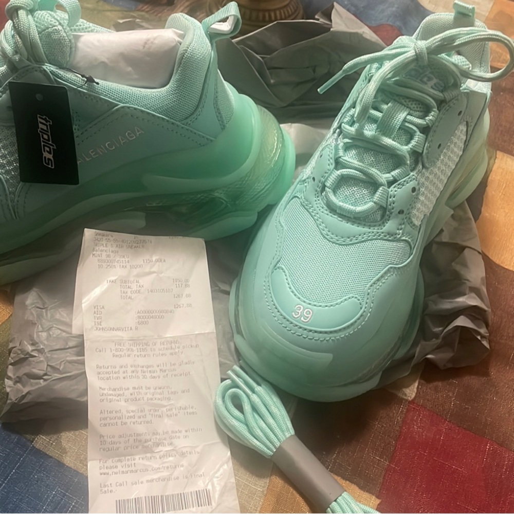 Mint Balenciaga brand new
